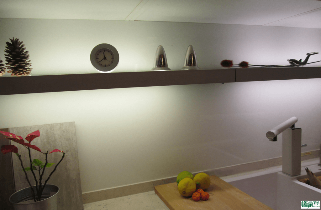 格蘭登廚具 現代極簡系列 新竹作品 LED層板